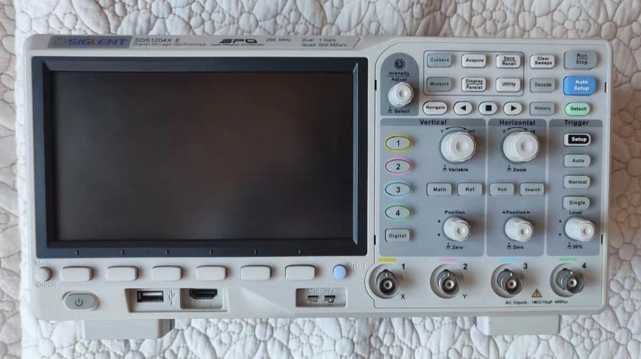 SIGLENT SDS1204X-E 200MHz 4-ka - Digital Storage Oscilloscope 4 Channel 100Mhz recensie en prijs